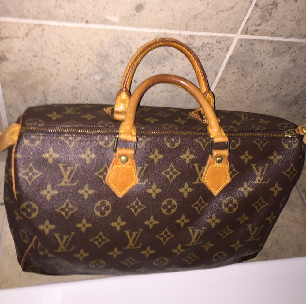 Authentic Louis Vuitton Speedy Bag